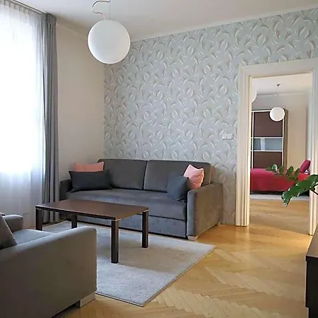 Rezidence Ostrovni 4*
