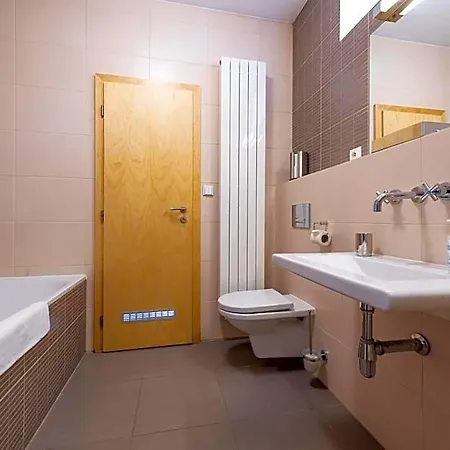 Rezidence Ostrovni 4*