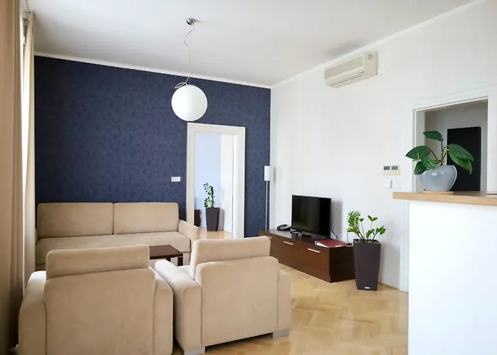 מלון דירות Rezidence Ostrovni 4*