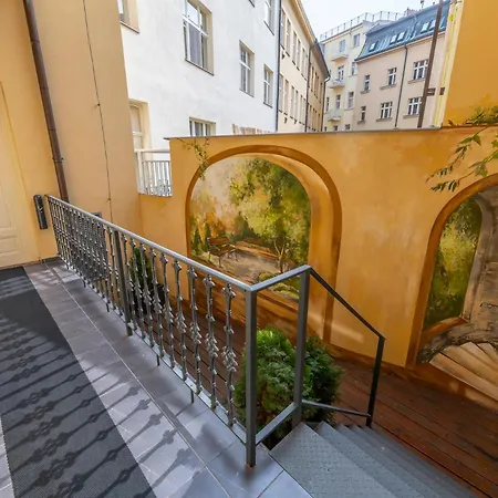 Rezidence Ostrovni شقة فندقية 4*