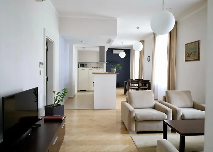 Rezidence Ostrovni 4* براغ